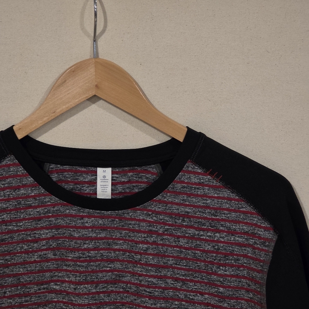 Lululemon Athletica Surge Warm Crewneck Shirt M